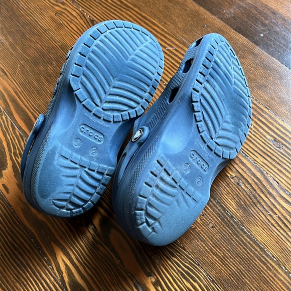 CROCS Kids Navy Sandals - Picture 5 of 5